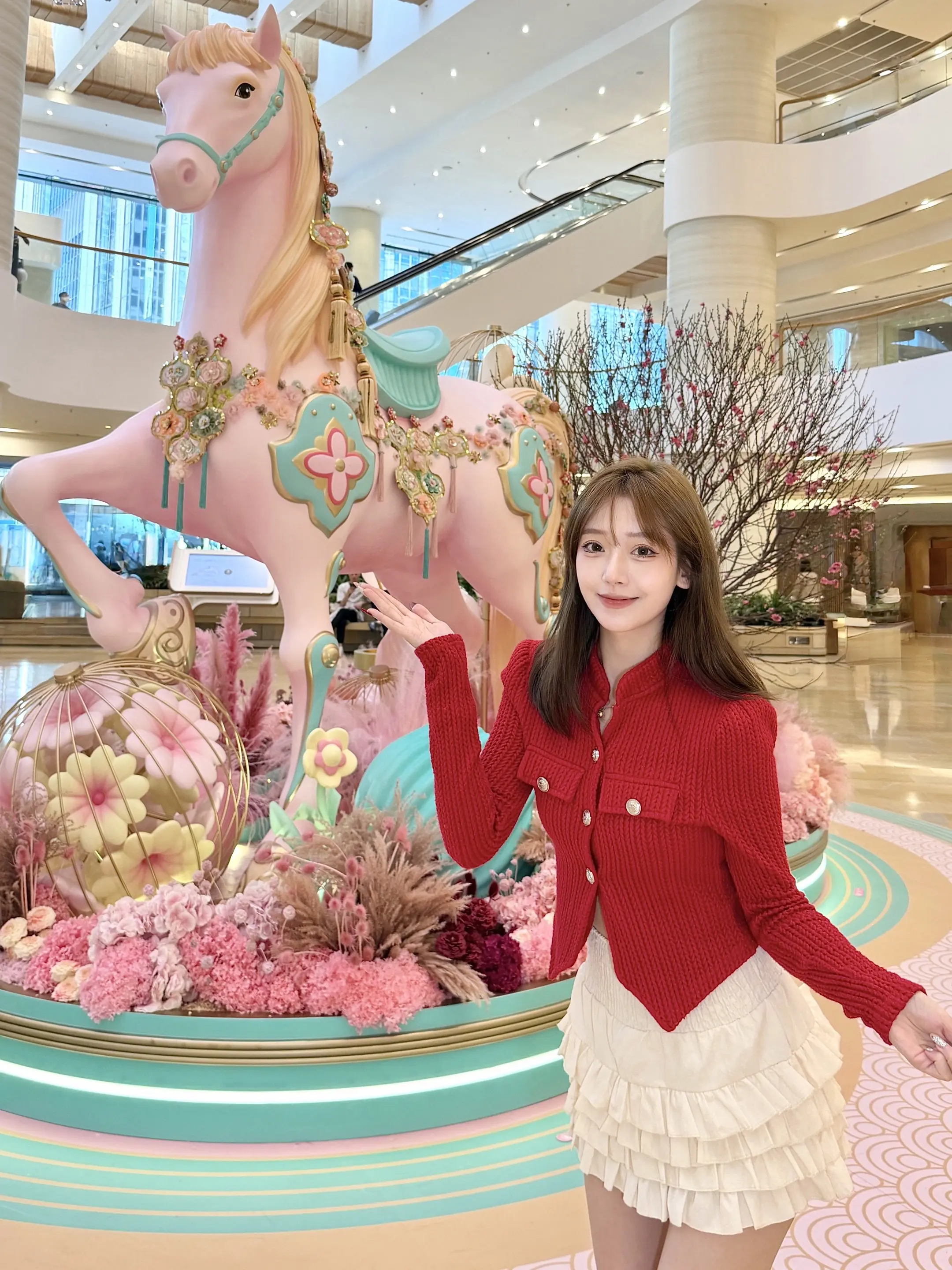 在香港太古广场过个骏马星驰的新年💕。香港新年拍照好去处～ 太古广场的...