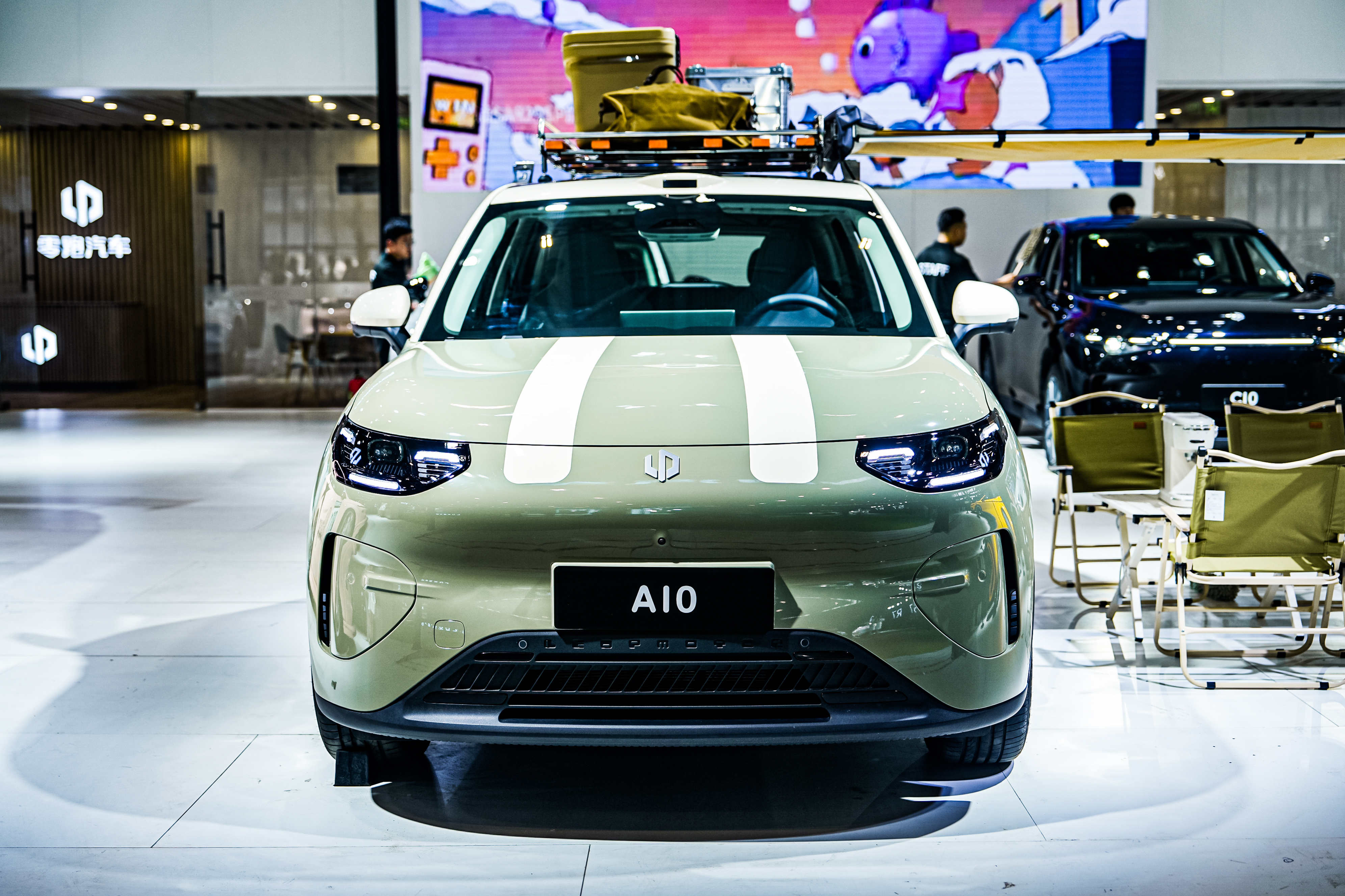 🌿当春日微风拂过山野，奔赴无拘无束的自由汽车改装博主耗时半月将零跑A10打造成