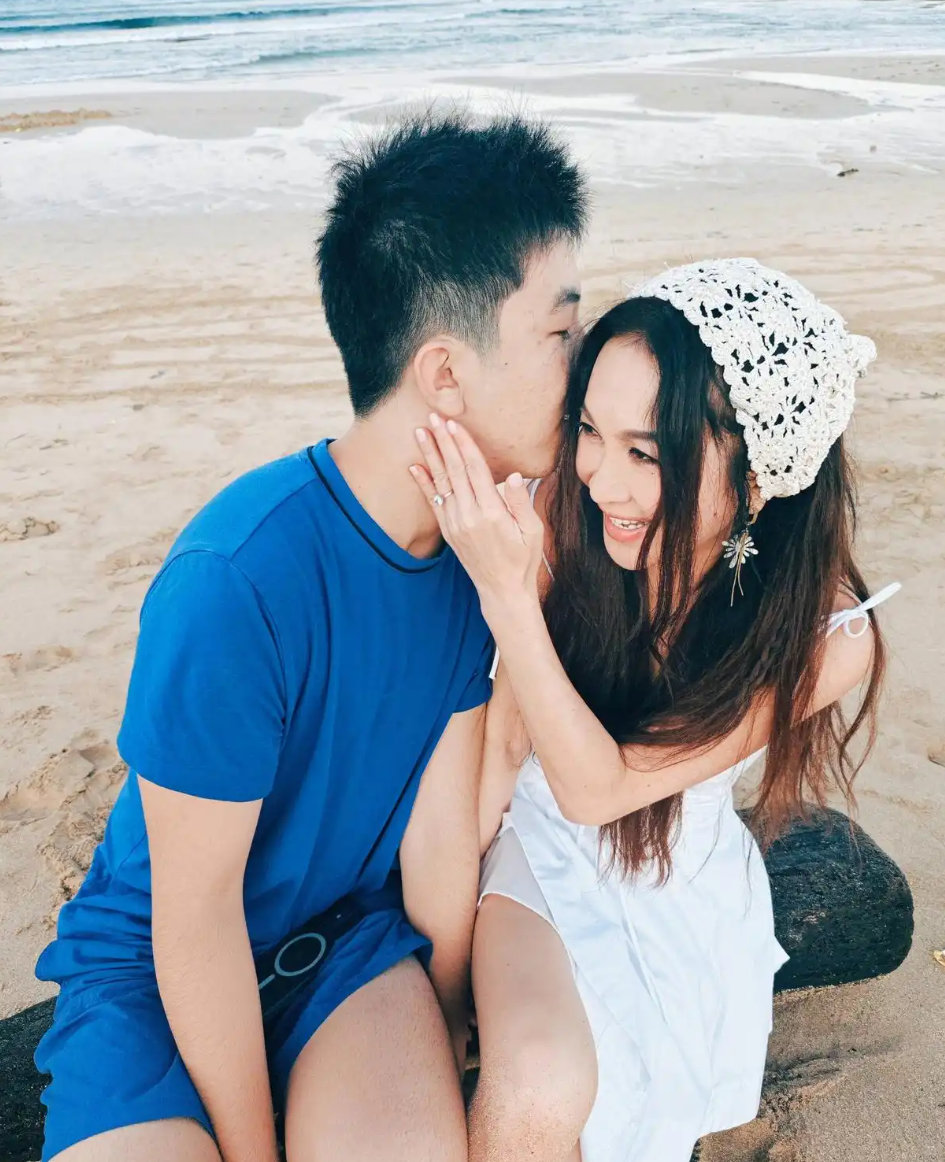 温碧霞与儿子的关系是真好！ ​​​
