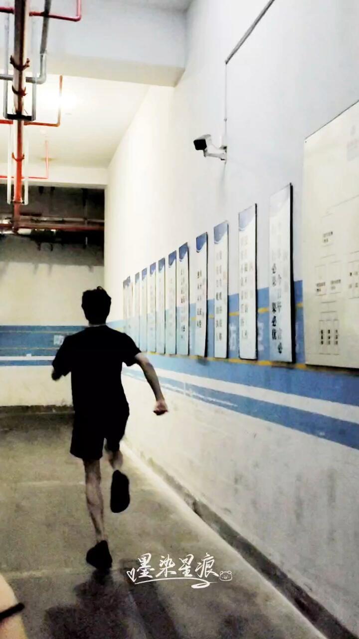：我跑步只是因为我喜欢跑步👋 ​​​