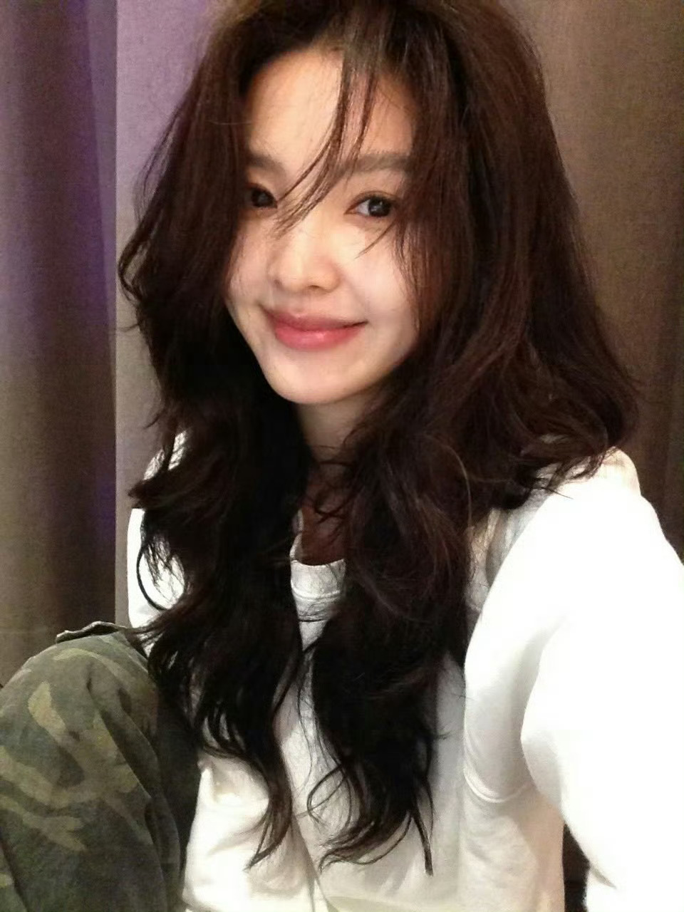 章若楠ig更新～感觉女明星们都是在ig发的图更好看🙊 