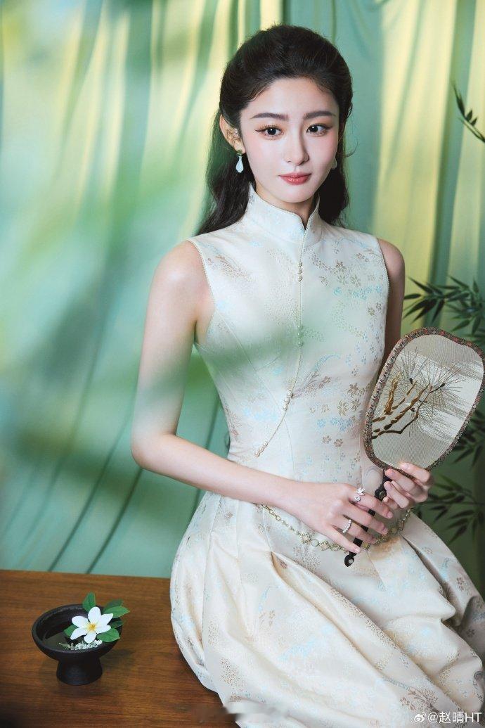 赵晴线上妈咪线下妹宝赵晴你是懂反差的 肿么肥四！这个小核桃，一秒妈咪，一秒妹宝，