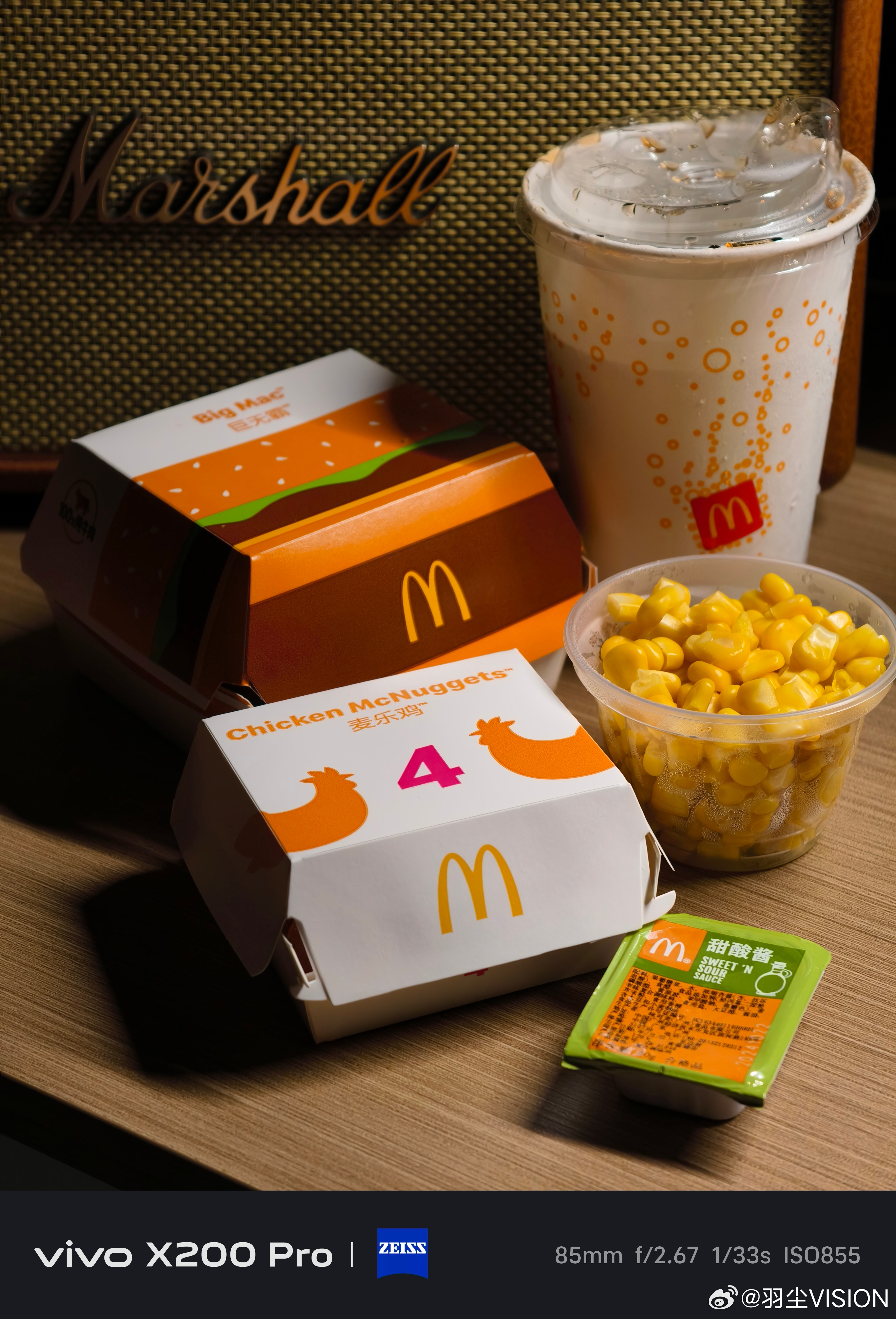 拖着疲惫的身躯回到深圳的小黑屋简单吃个麦当劳补充下能量[淡淡的]  