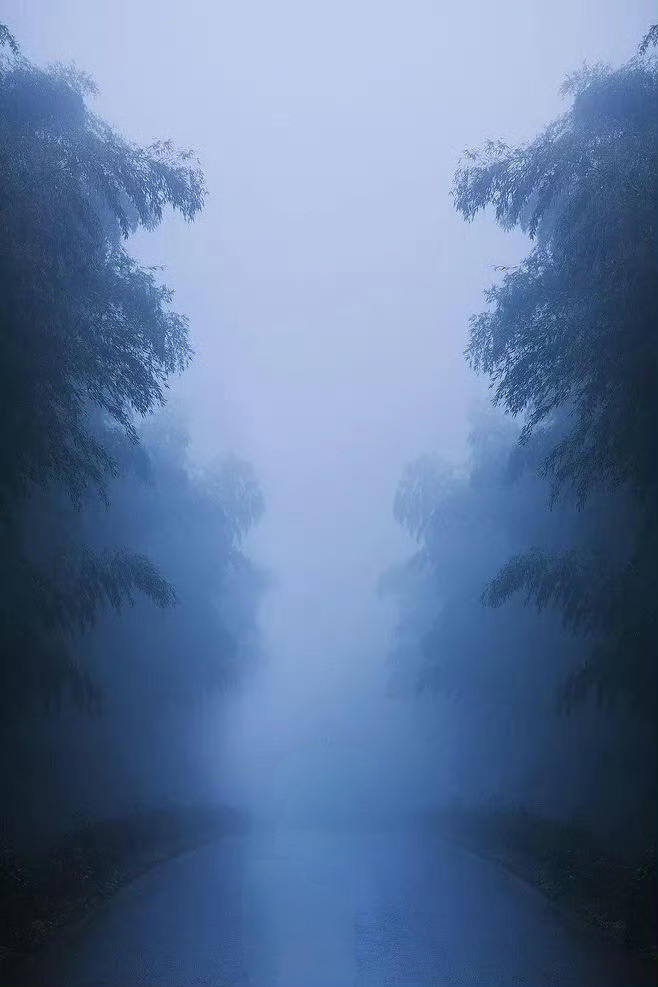 懂得珍惜，懂得感恩，勇敢一点，主动一点，成年人的面子也许没那么重要。  