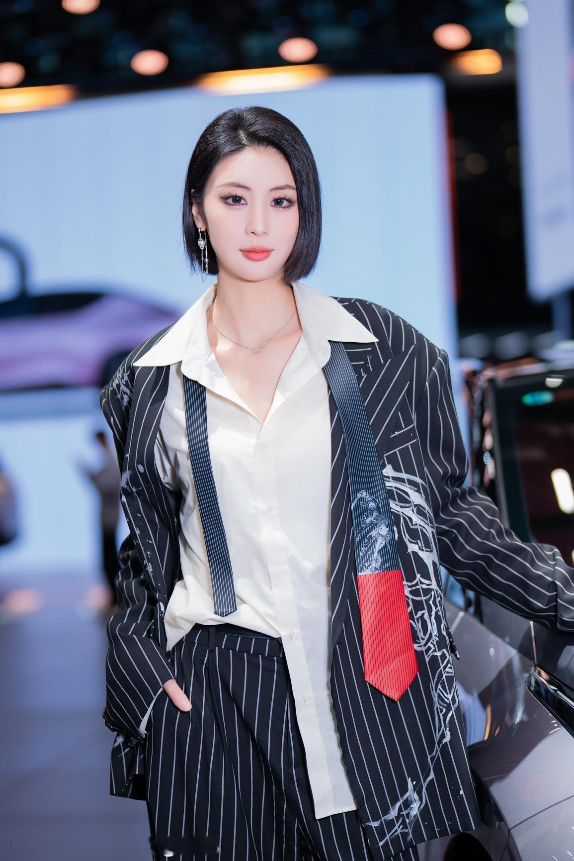聆听猎人的车展日记聆听在广州国际车展猎人与车展 2025 广州国际车展想把图片带