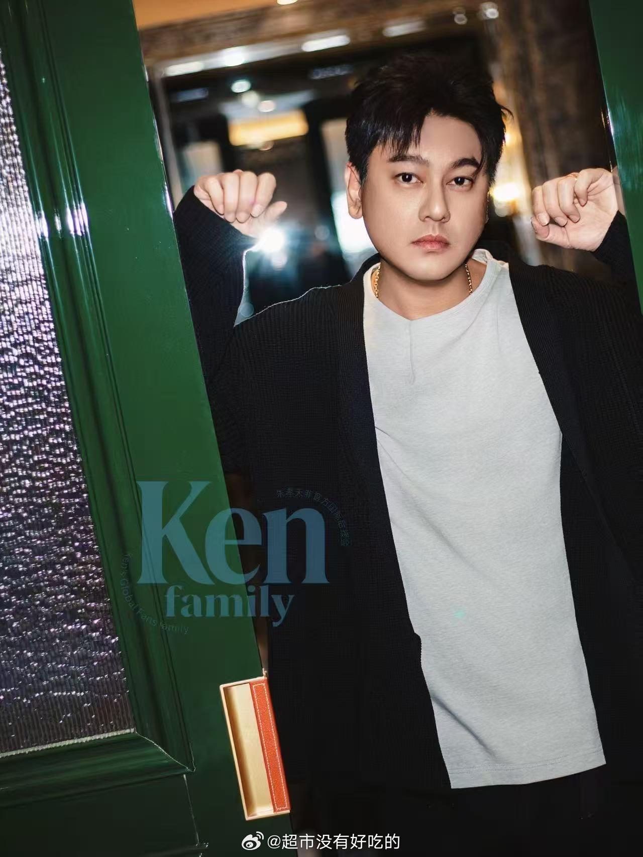 他是《流星花园》里的西门，也是一代人的青春记忆。但来到超越班，朱孝天选择收起情怀