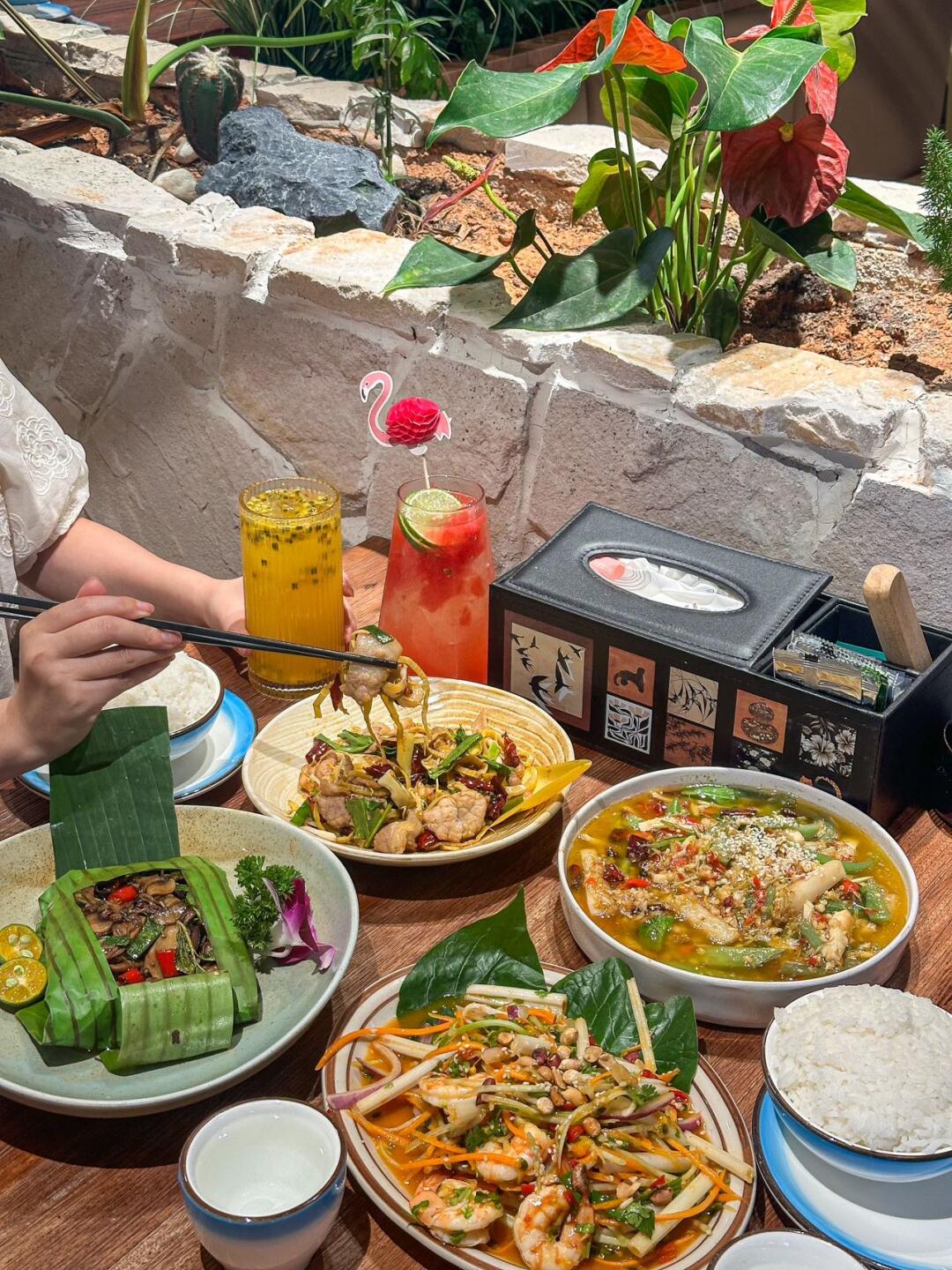 在版纳！一站式吃遍西双十二寨民族美食！