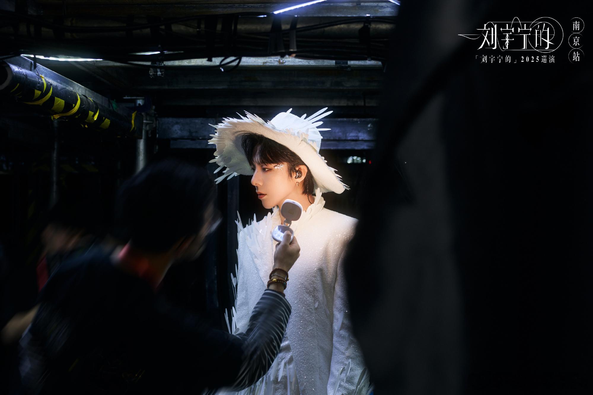 刘宇宁否认与宋祖儿恋情刘宇宁就是这么干脆利落，让人安心 别来蹭！别造谣！