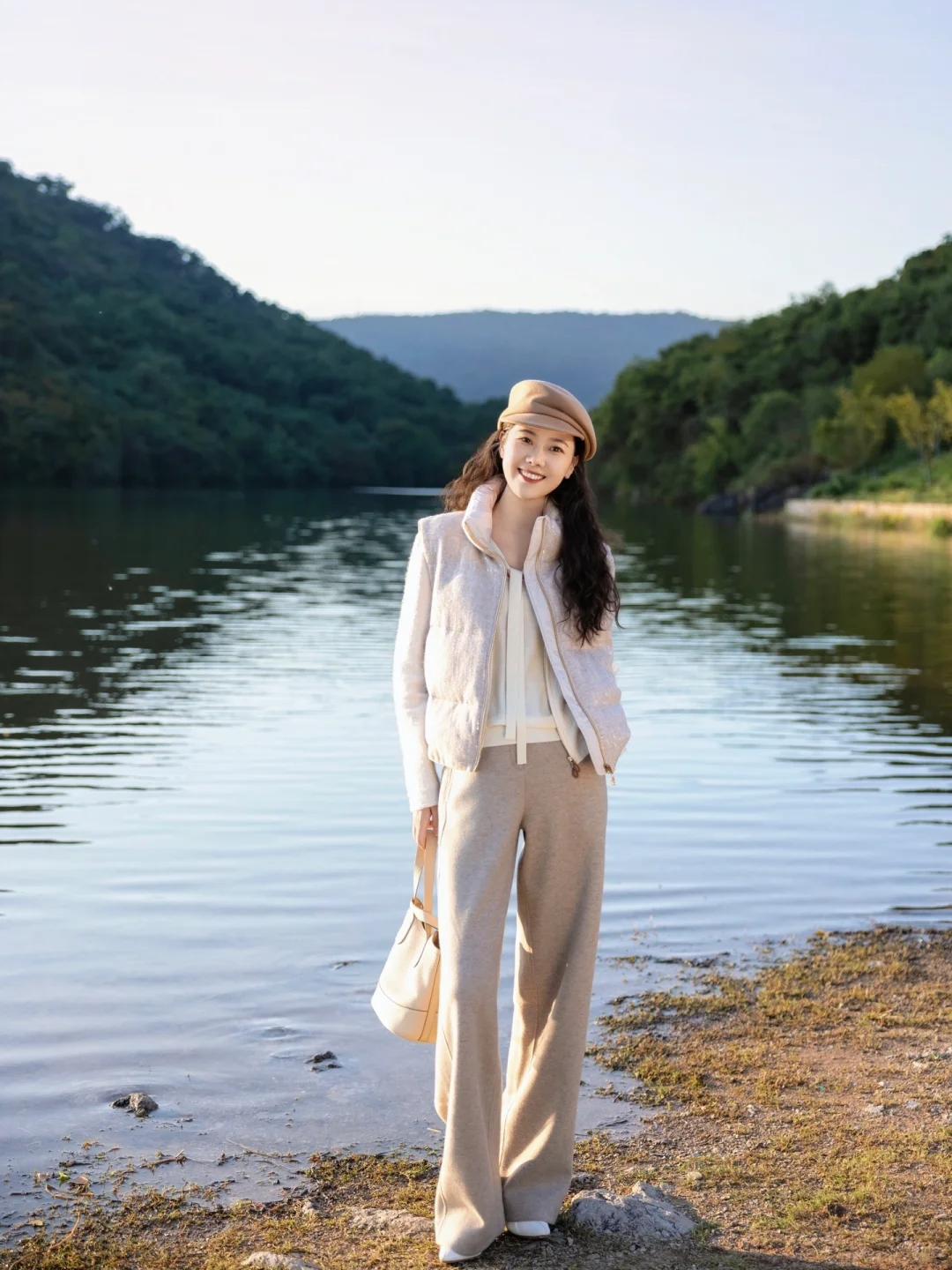 秋冬不露腿穿搭，原来也可以这么好看~
非常喜欢的一位博主，Woods木子，今天分