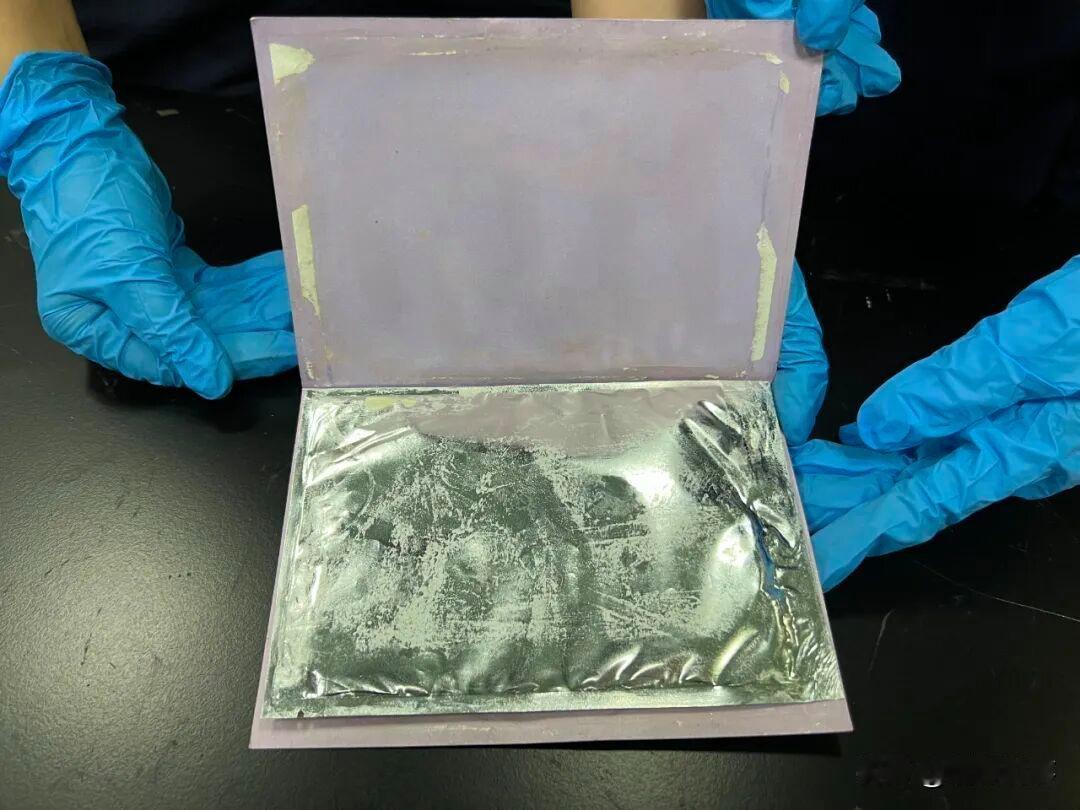 近期，广州海关于入境快递中截获了一包藏有毒品氯胺酮（俗称“K粉”）及二亚甲基双氧