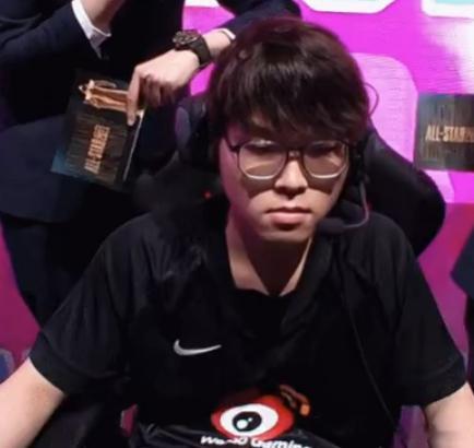 on蝎子为什么要去抓乌鸦呀？不然msi3:1拿下了那ewc也能拿下，那有点势不可