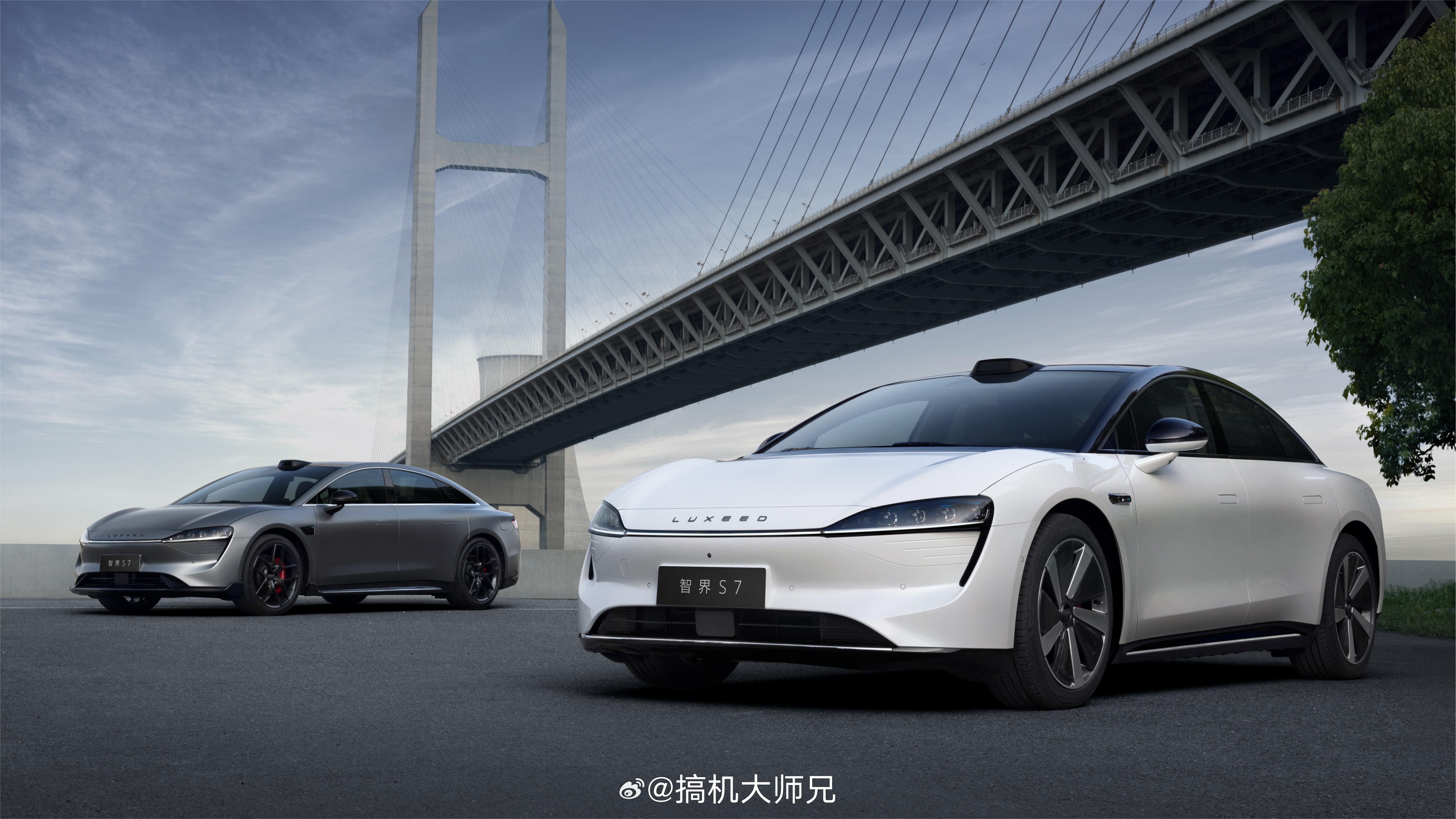 #华为官宣春季沟通会时间# 4月11日，HUAWEI MateBook 新品，智