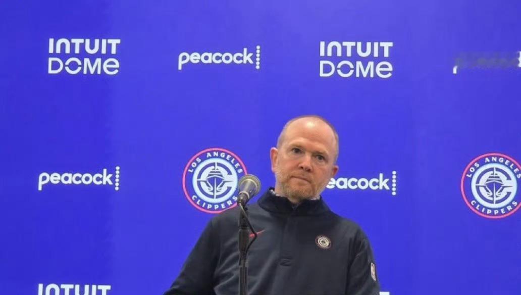 实在不行，同城朋友互相帮扶一下吧！看看湖人和快船的角色球员有没有可以互换用的？洛