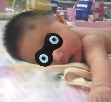 嘎哒嘎哒 