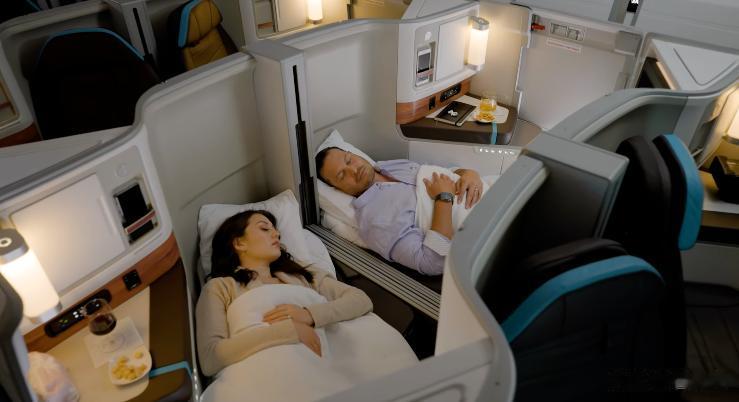 组图：夏威夷航空公布787高级客舱
近日，夏威夷航空公司公布了其即将推出的787