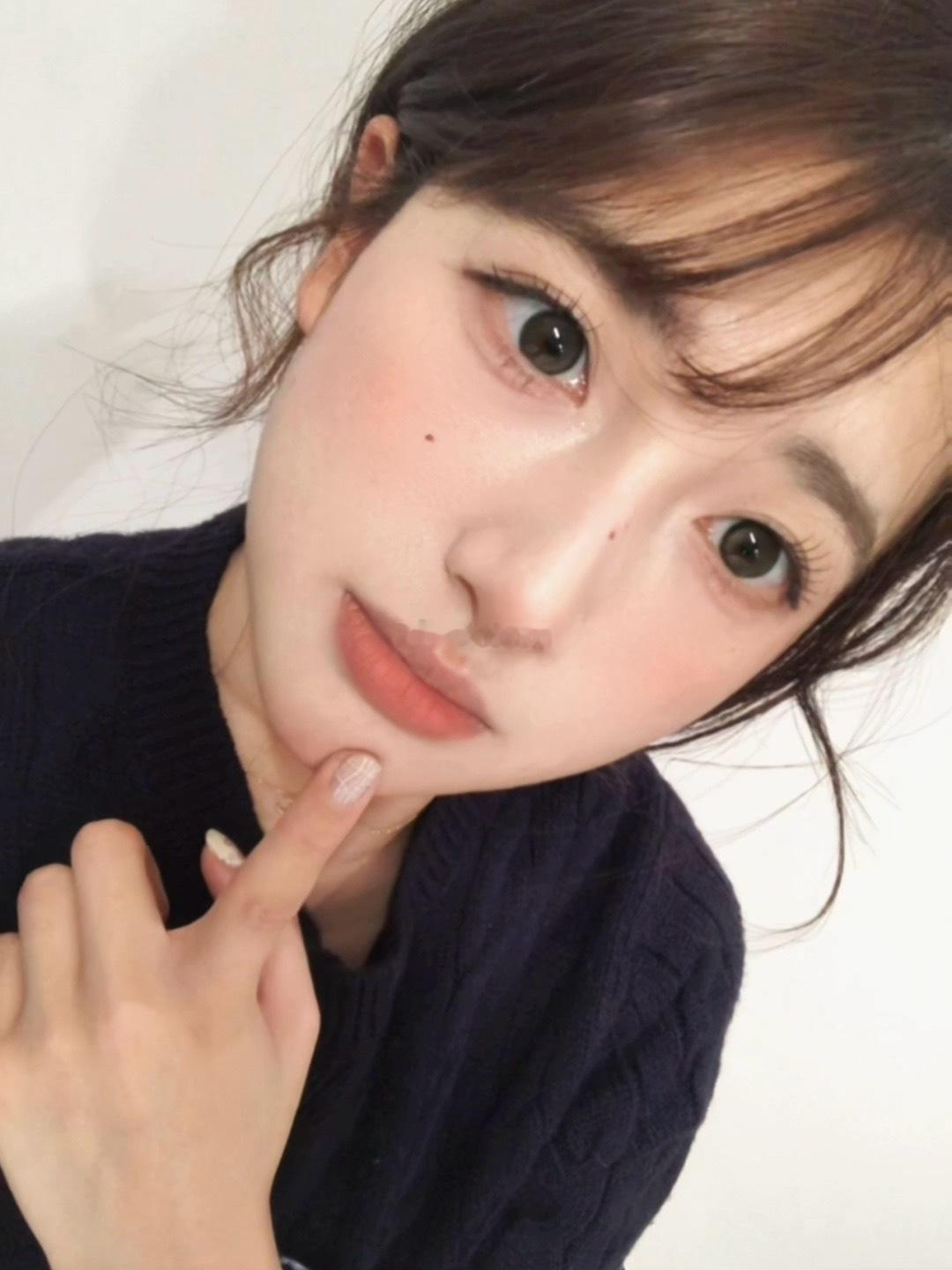 妆容基础美瞳就不基础👌🏻炭烧石墨黑茶色「冷感黑茶」无敌适配淡颜党的嫩嫩大直径