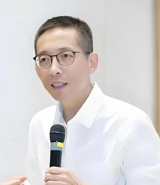 施一公再次语出惊人！他说：“美国科学的强大，远远超出我们的想象，它不仅没有衰退，