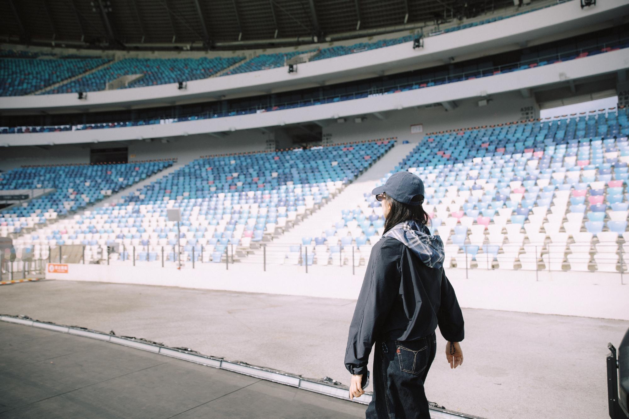 张婧仪的第一次卫视跨年晚会！！期待今晚的精彩表现！！ 