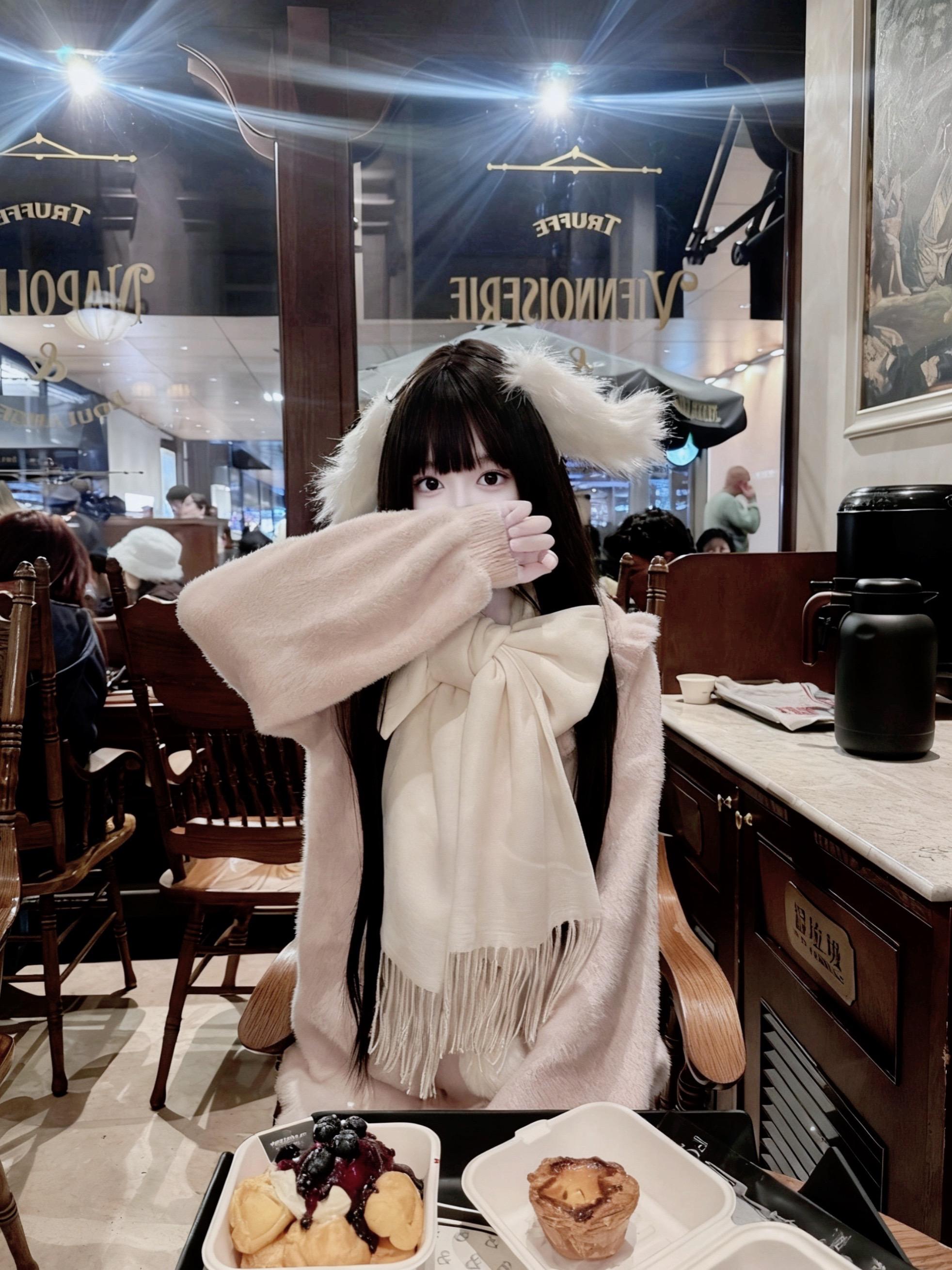 其实我早就发现了  回我消息越来越慢  不再跟我分享日常  问你在干嘛...