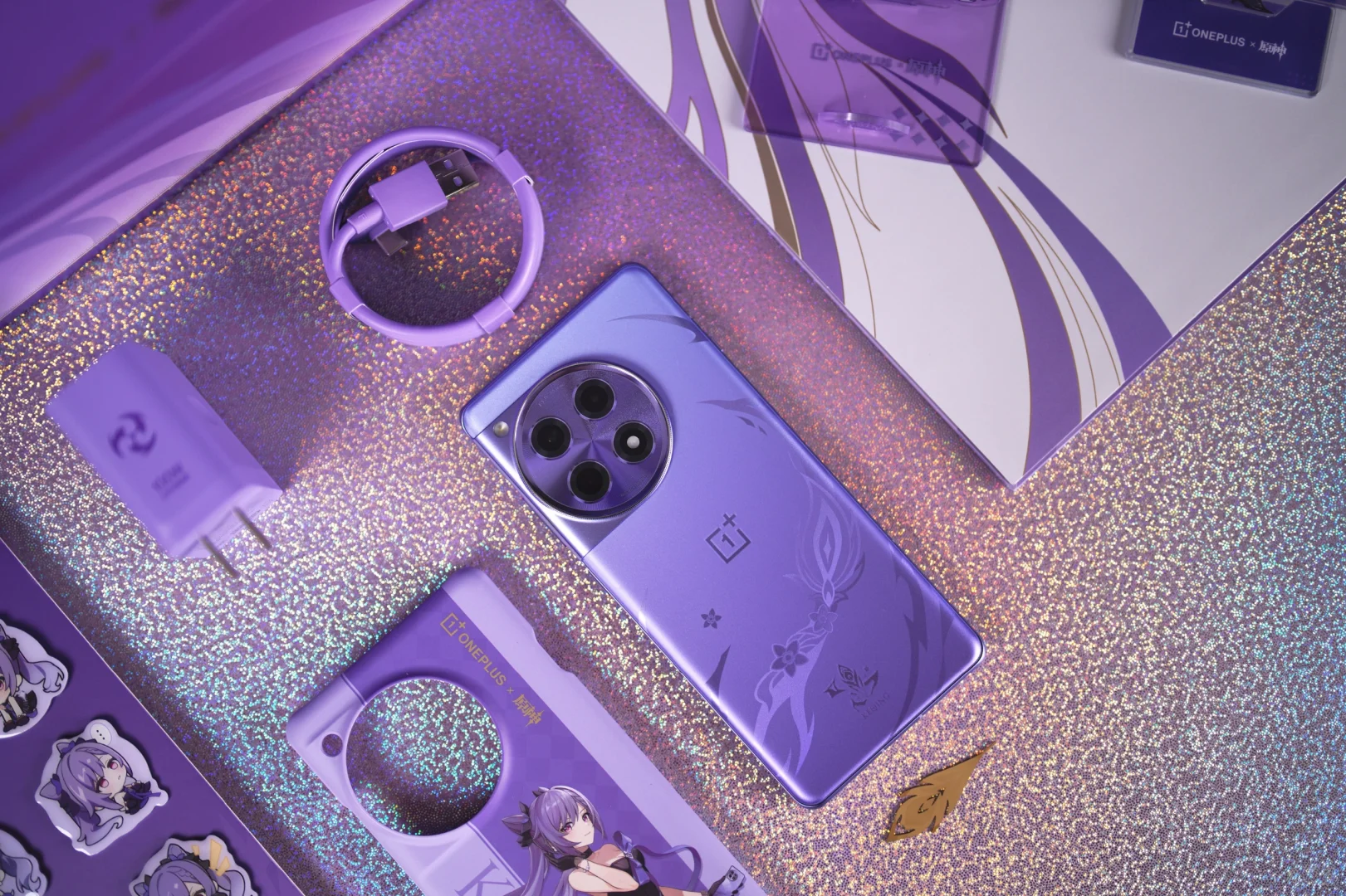 这下全齐了，好你个一加，友商都懵了，原来你偷偷放大啊？一加Ace3刻晴原神定制版...