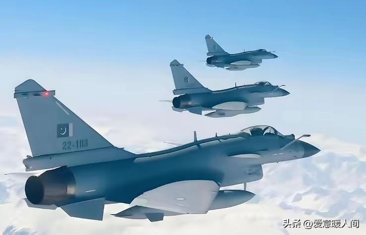 4架巴基斯坦军用飞机降落，胡塞武装密集发射弹道导弹，中国被迫卷入其中？

10月