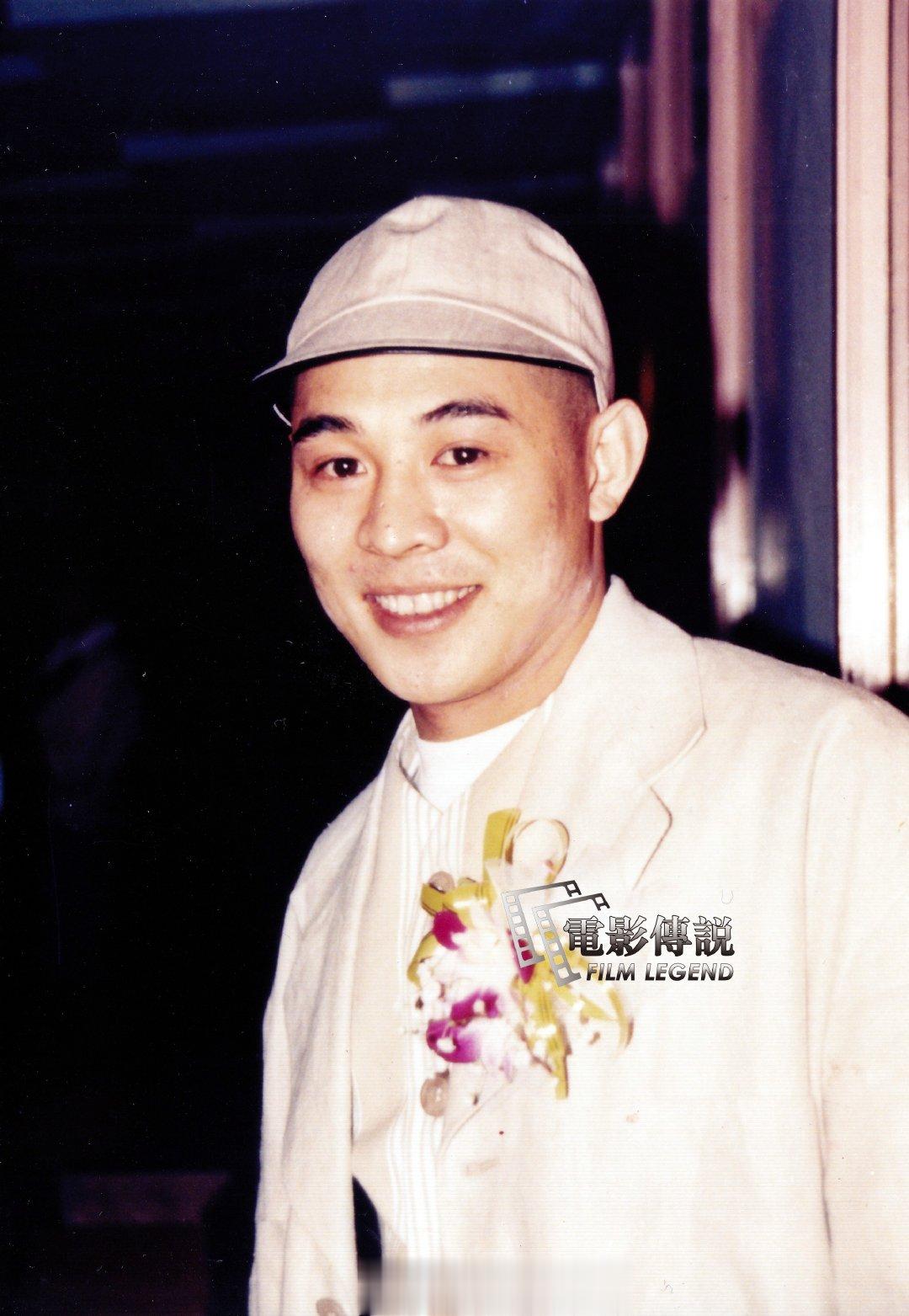 #電影傳說扫描# 1993年，电影《方世玉》首映礼上的#李连杰# ，原版老照片6