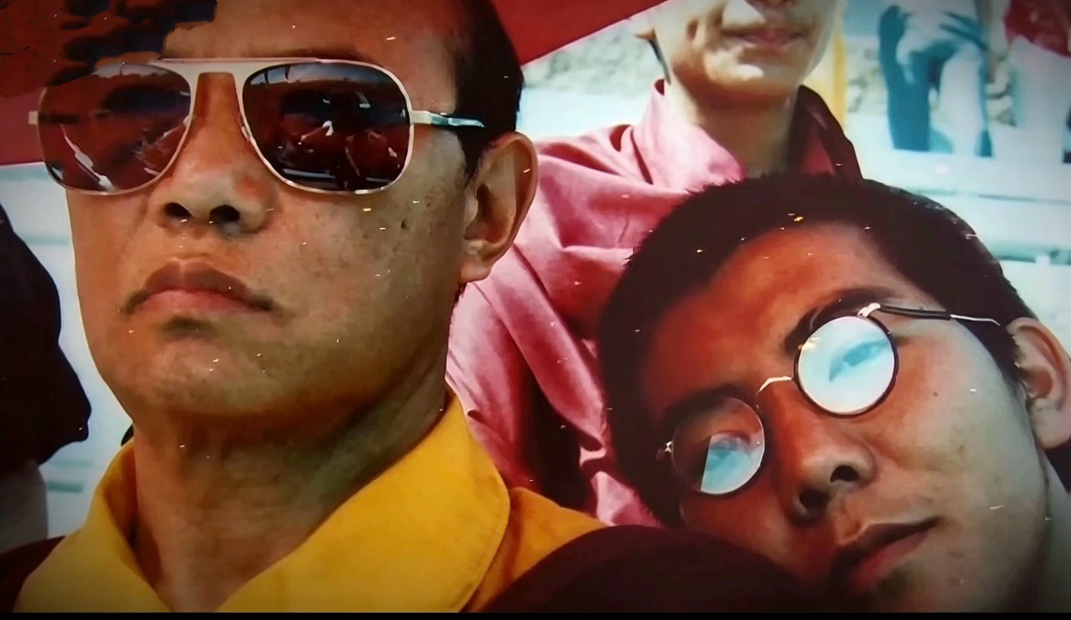 我高考完，去北京看了一趟升旗，是我第一次去北京，1996年。我大姐夫带着我，因为