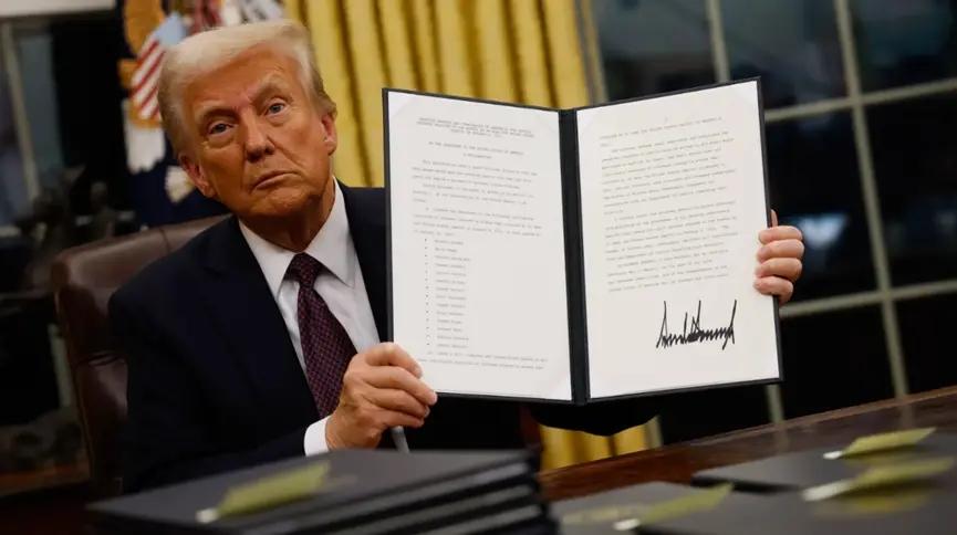 特朗普的”降本增效“手段用到极致了！但能真正解决问题吗？

1、国内大规模削减政