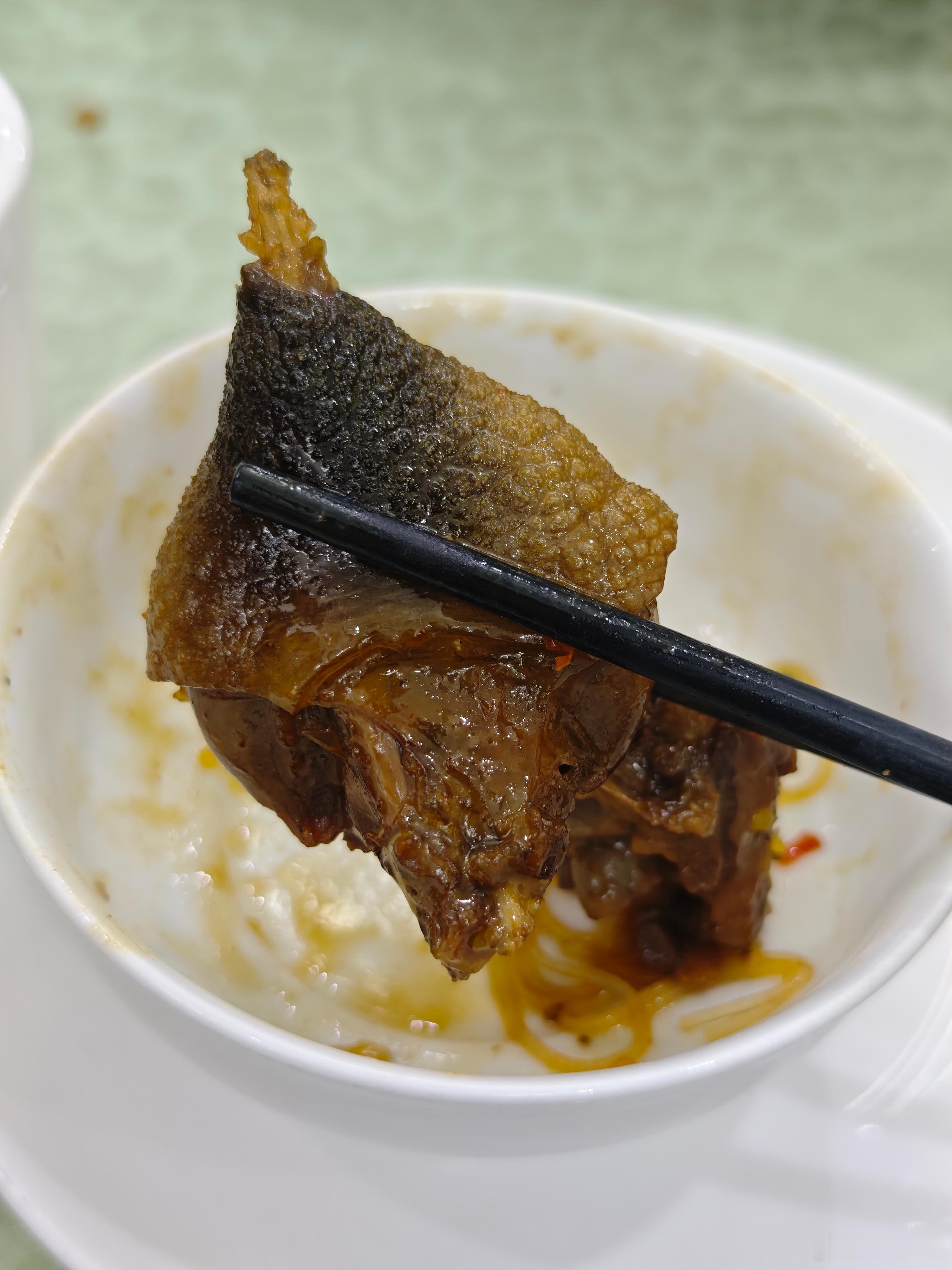 吃个甲鱼腿不违规吧