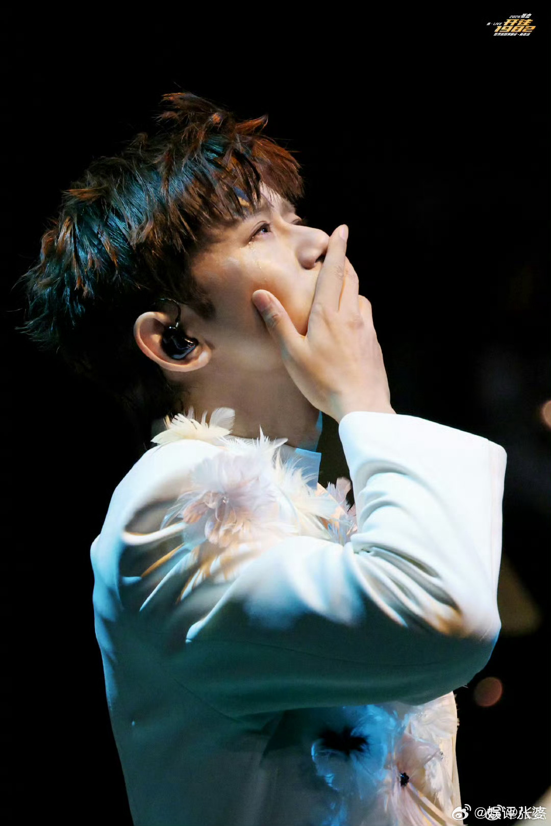 魏佳庆为张杰发声魏佳庆发文为张杰撑腰啦👍 张杰帮她连导演、借录音棚，对大家的事