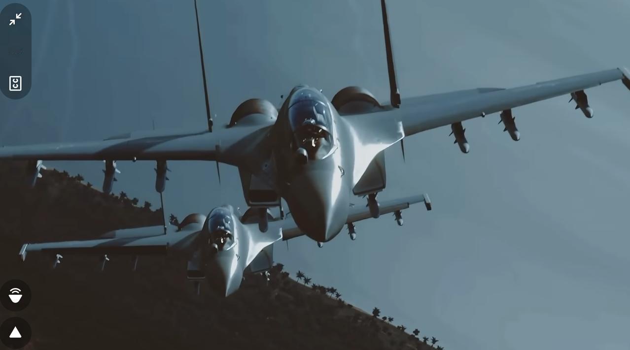 这张超有压迫感的苏二七系战斗机照片，是我们的歼-16吗？印象里没见过歼-16这样