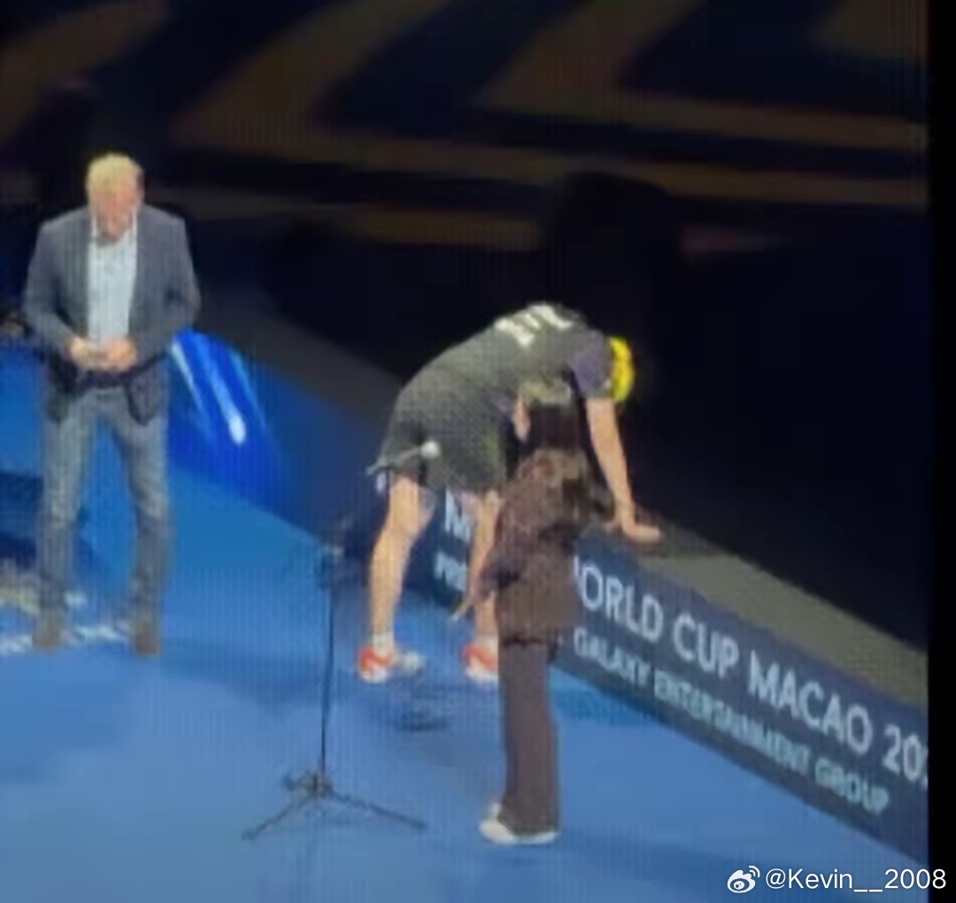 这次乒乓球澳门世界杯比赛太艰难了王楚钦几乎一个人顶着压力，确实累这样高强度的比赛