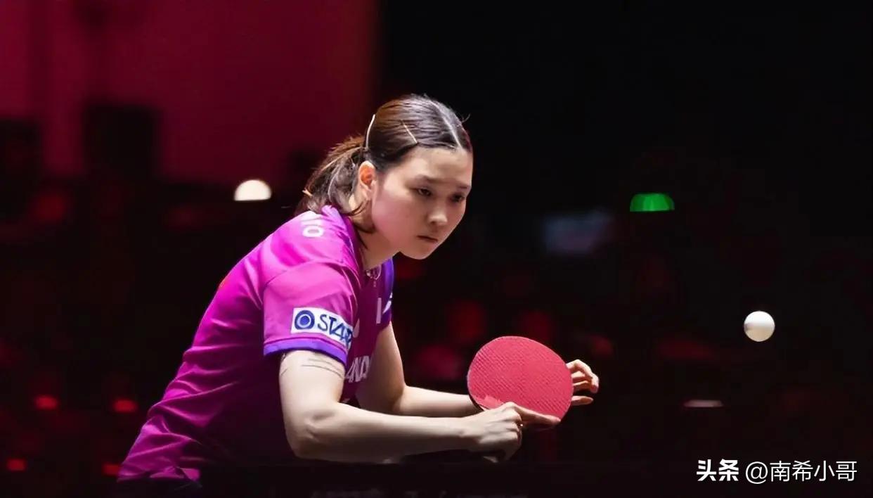 桥本帆乃香为何是最受欢迎的外协球员？
不仅仅是因为她的长相出众，
更重要的是她的