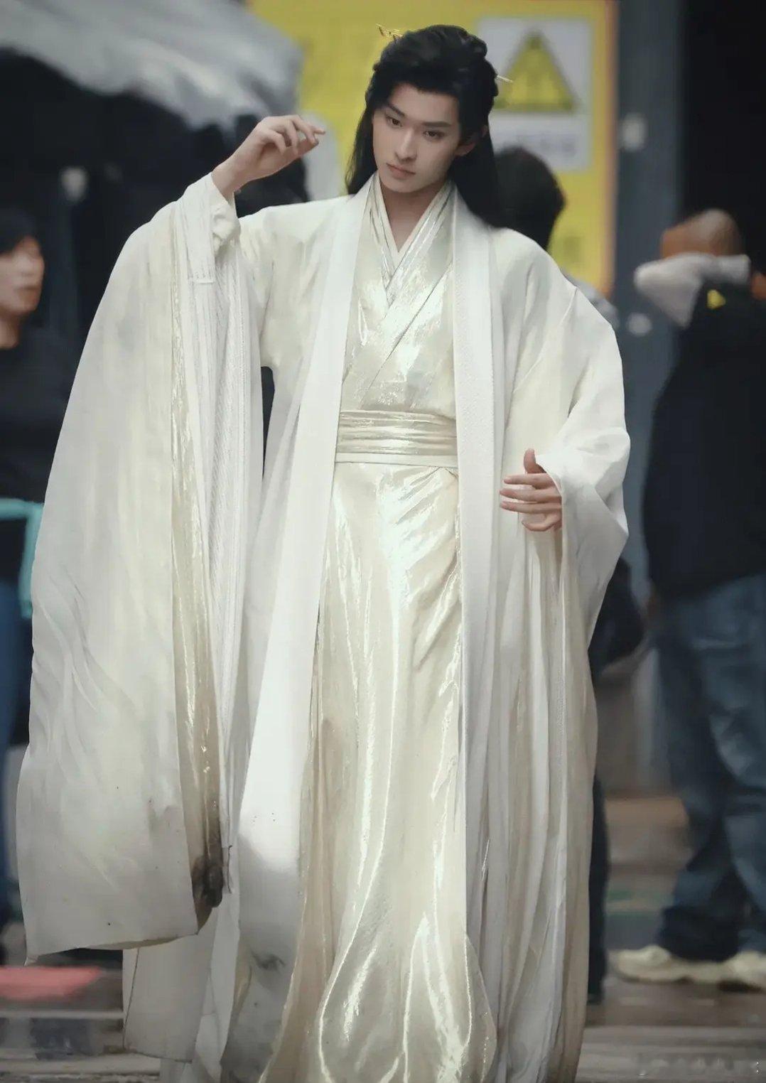 加成一看就很健康一轮弱柳扶风的 