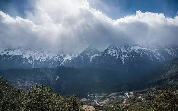玉龙雪山，幽静又动人，仿佛人间仙境一般。 ​ ​​​