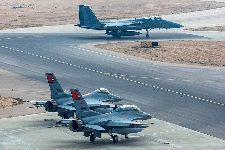 🇸🇦🇪🇬⚡🇾🇪 沙特阿拉伯哈立德王子空军基地的埃及F-16战斗机 埃