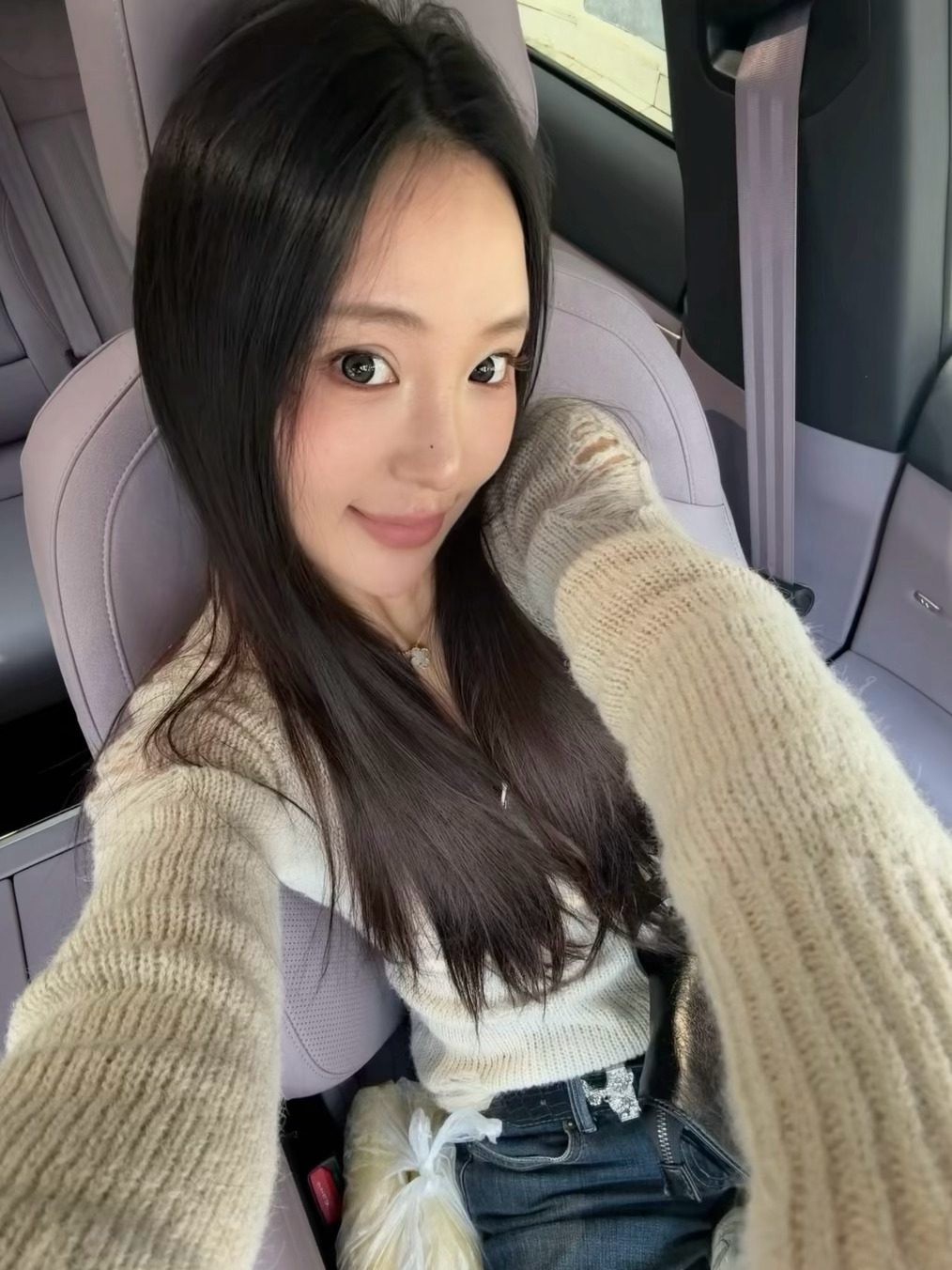 喜怒无常阴阳怪气是我的标签 ​​​