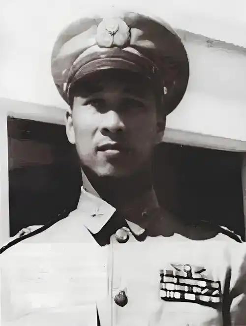 1966年，给蒋介石开了10年专机的衣复恩，莫名被捕，还被关了1066天，出狱后