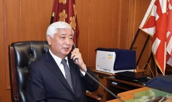 日本防卫相中谷元在防卫省与到访的英国国防大臣希利举行会谈，双方发表了日英防务部门