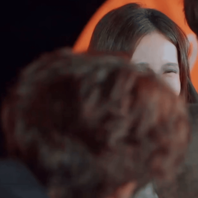 王安宇金晨氛围感这块狠狠拿捏了，紧急挡脸也太甜了吧，真的好宠啊，磕到了磕到了！ 