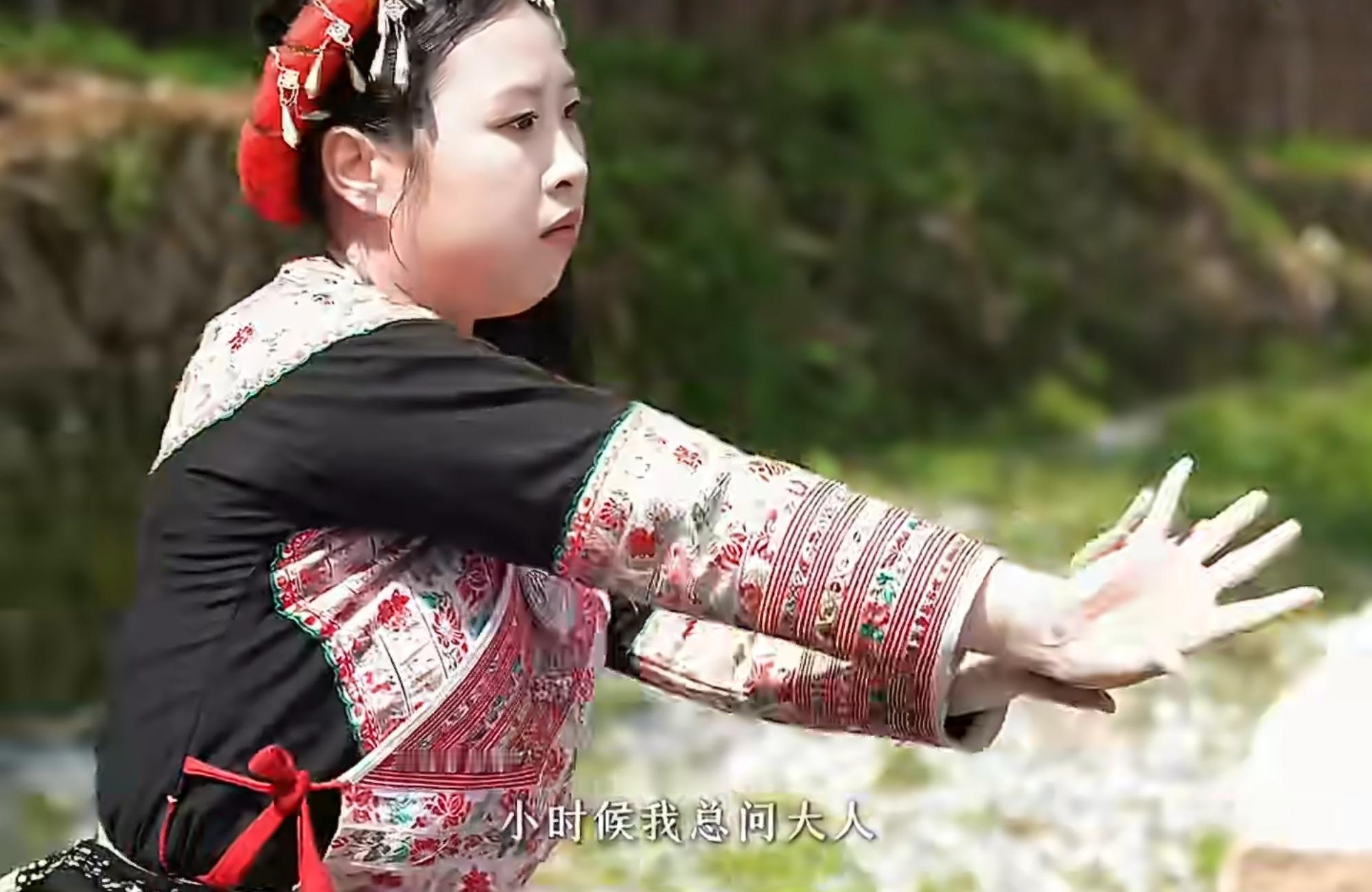 畲拳是福州儿女风骨畲族公主蓝盈莹归乡体悟非遗文脉，百年八井拳在福州沃土生生不息。