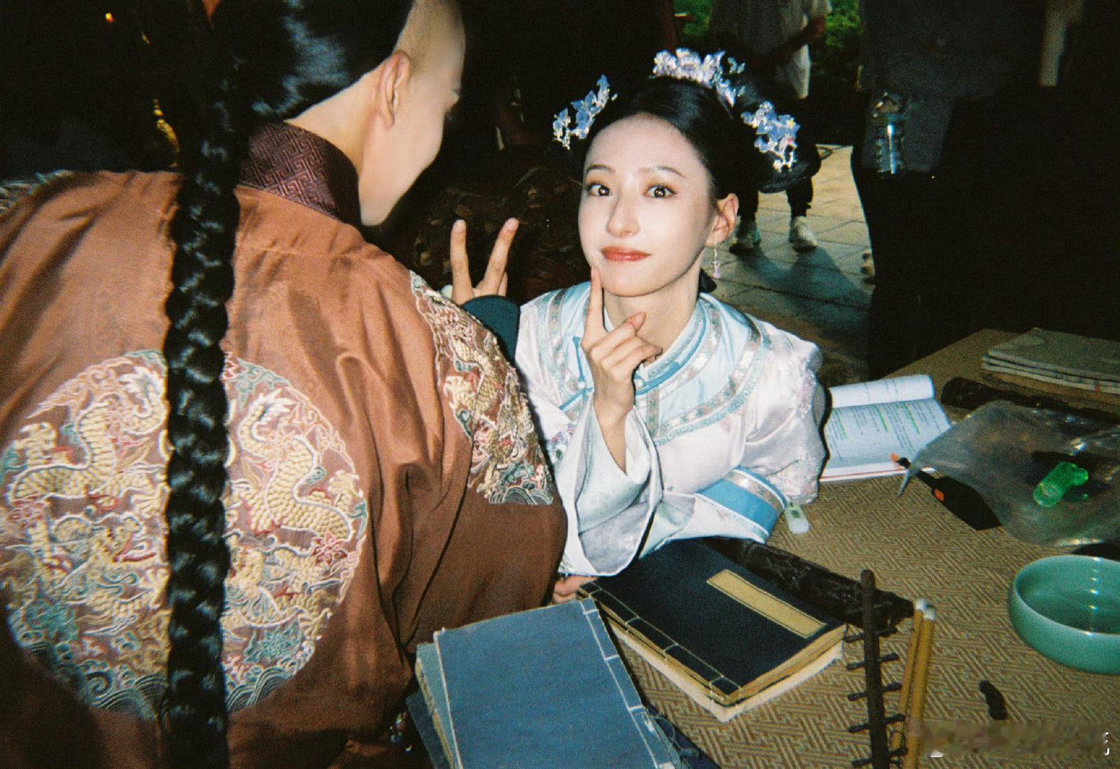 看到在线催更第2部的时候，真的是觉得特别有意思的呀，而且真的很多人很喜欢短剧《还