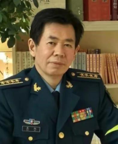 为什么现在外敌越来越不怕中国？著名军事专家戴旭曾一针见血：因为我们忘了教员当年的
