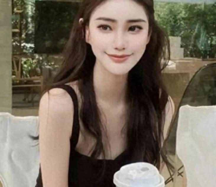 有人吐槽汪小菲妻子马筱梅既然离不开湾湾，当初又为何选择嫁到北京？自相矛盾。
 