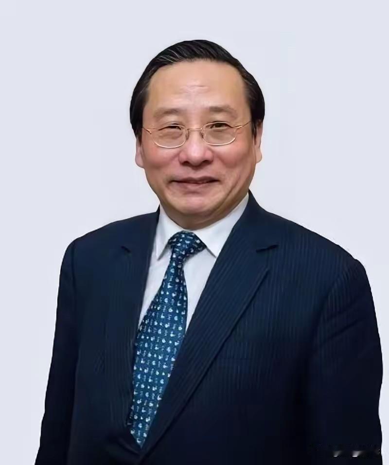 高志凯东京那场辩论，真给我看爽了！对面日本右翼想耍赖，高教授不吵吵，直接甩出两份