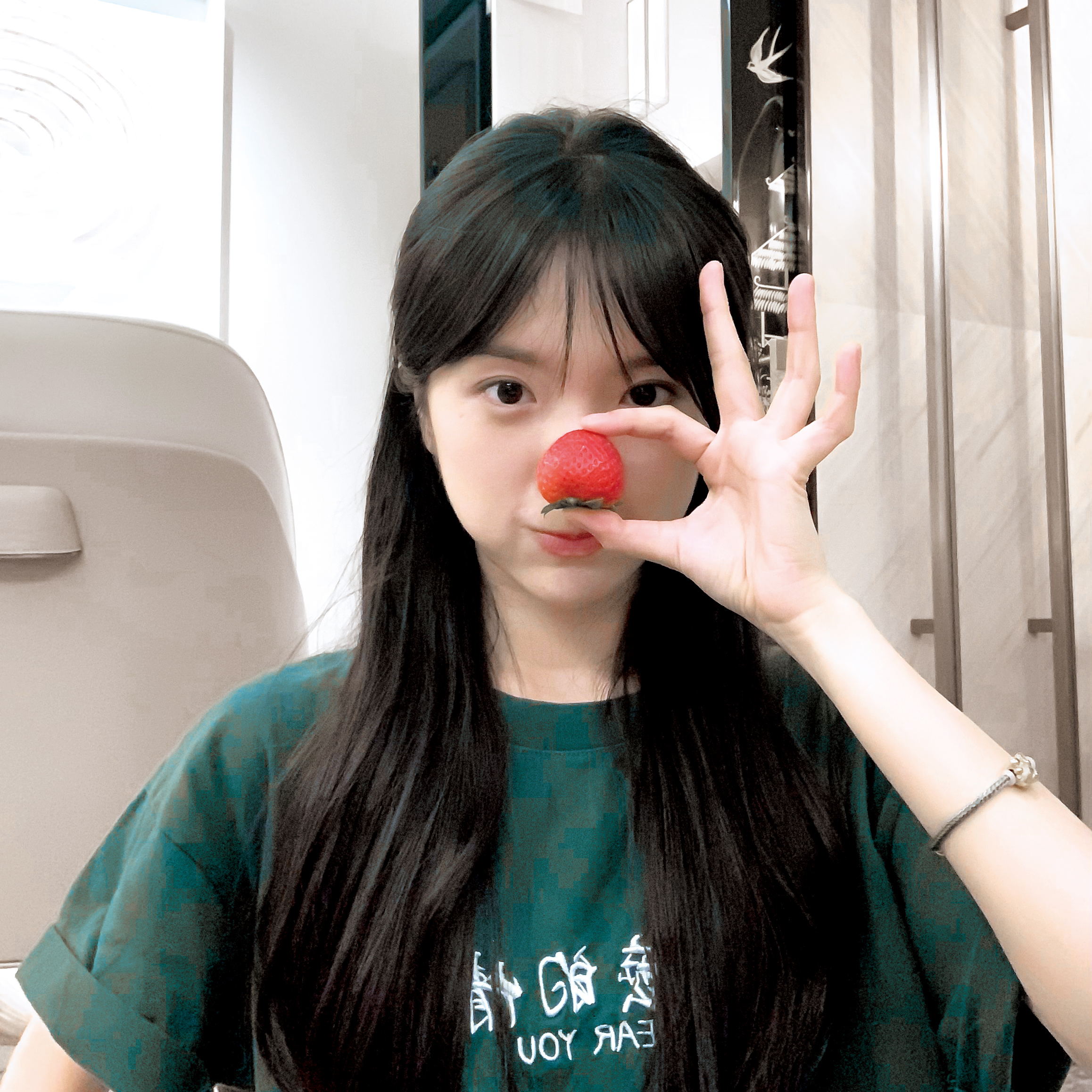 李思潼 