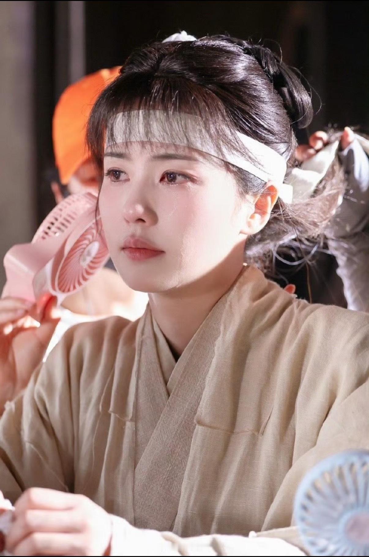 这个梦妍宝宝怎么这么萌啊哭的眼睛鼻子红红的，心软软🥹 ​​​