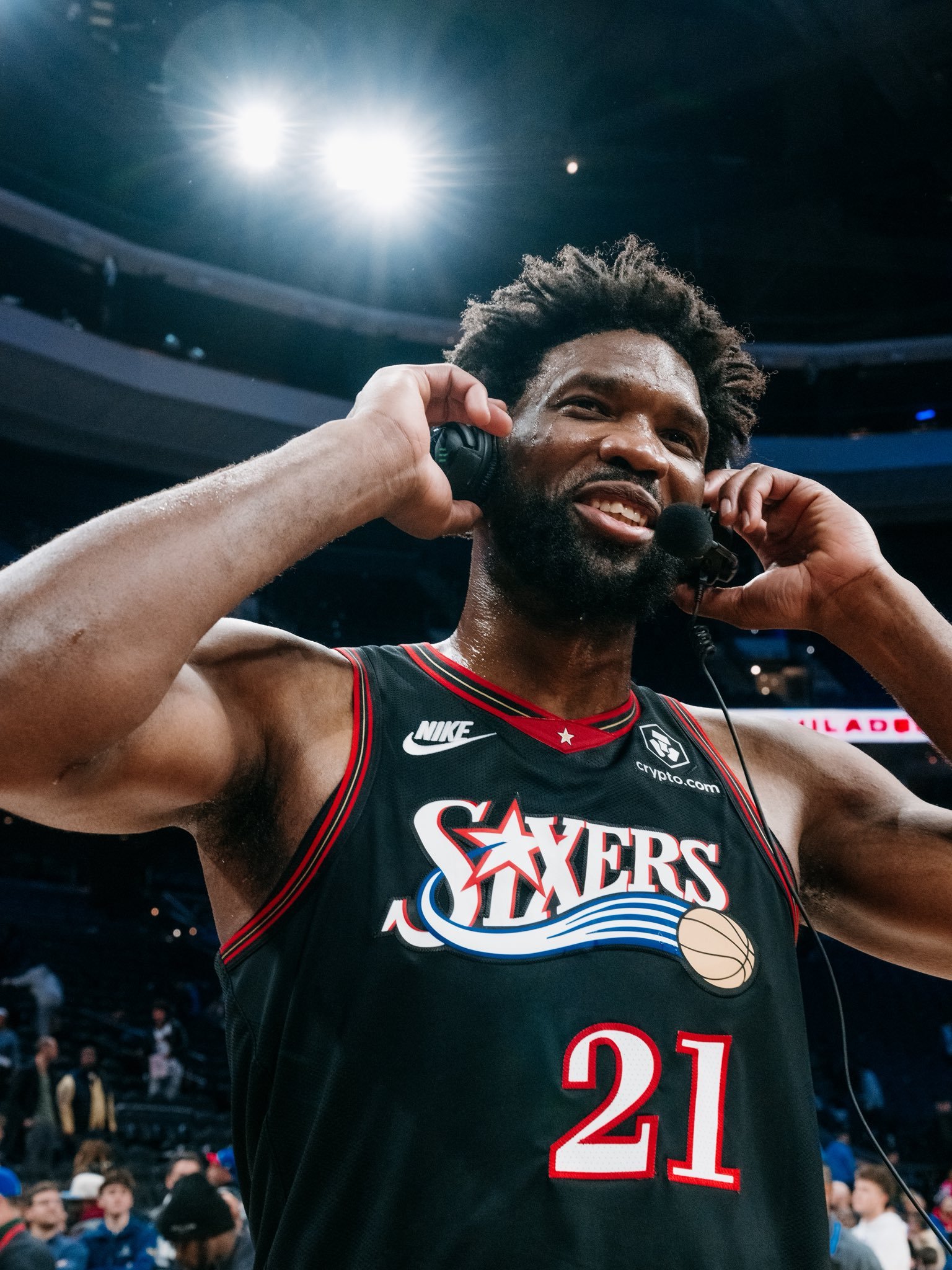 彻底复活？？？过7场的恩比德……——对步行者，39分9篮板3助攻——对老鹰，22