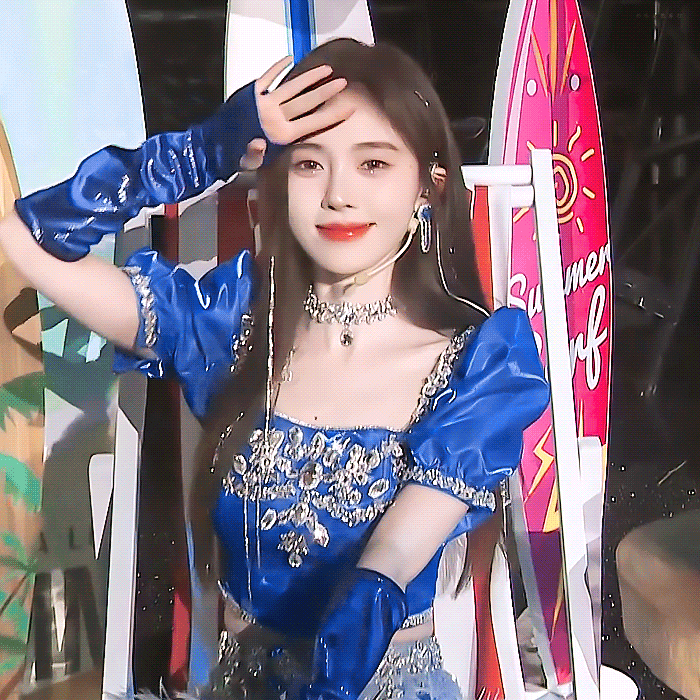 点赞即可获得鞠婧祎~ 