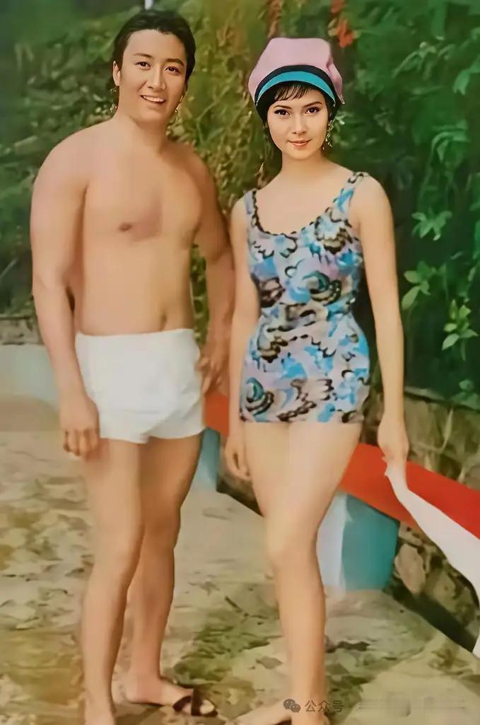 谢贤年轻时候长的好帅
难怪身边的美女如云